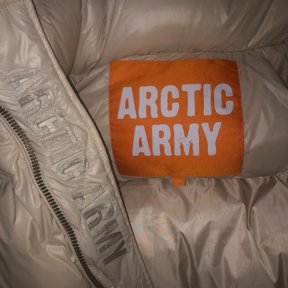 Puffer Jacket - Picture 7 of 7